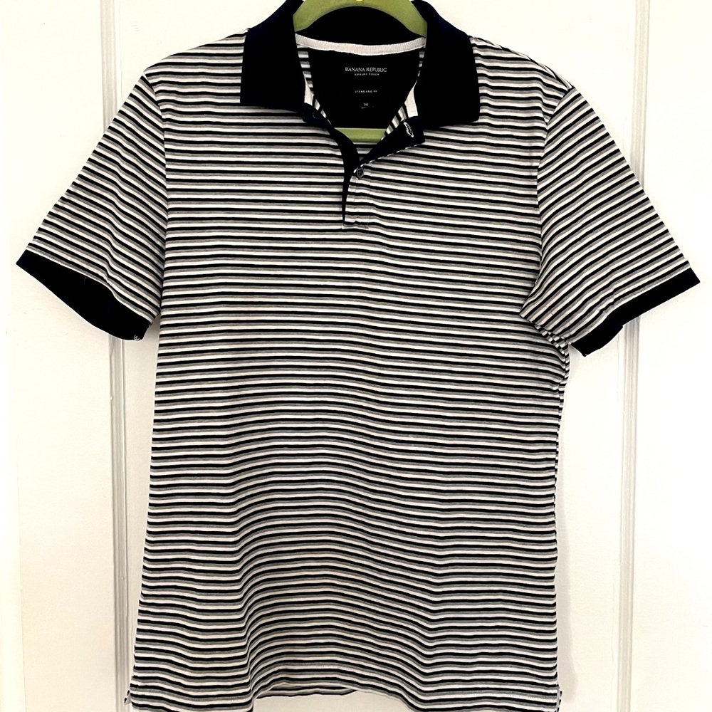 Banana Republic Luxury Touch Polo - Size: M Dark Blue, White, Grey.